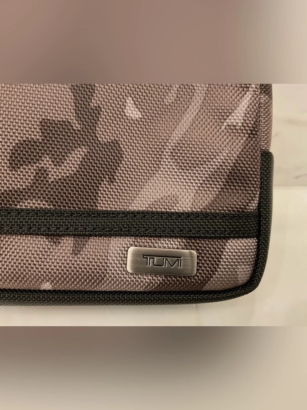 NEW TUMI Ballistic Nylon Zippered MEDIUM KIT Pouch Cosmetic Bag - CITY CAMO